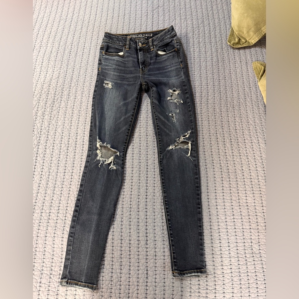 American Eagle Outfitters Dark Wash Ripped Skinny Jeans